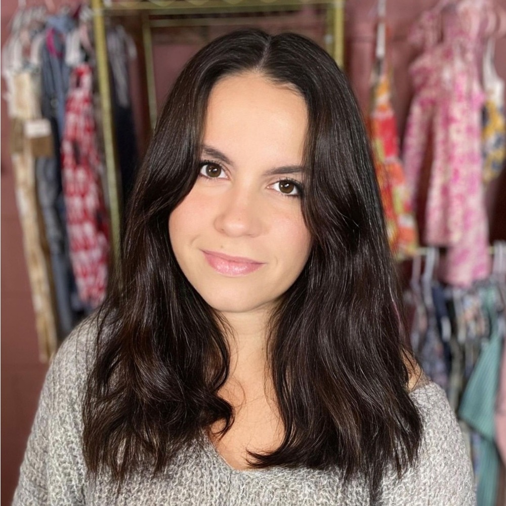 Meet your Posher, Connie